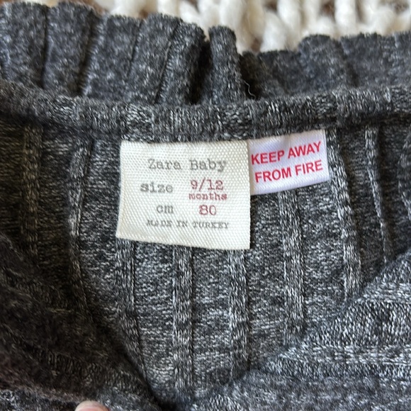 Zara Baby Ruffle Top - Picture 3 of 4